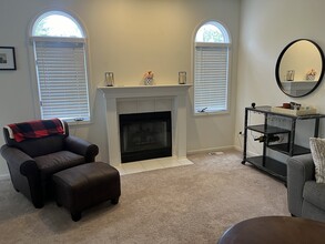 266 Charlotte Ct in Cary, IL - Building Photo - Building Photo