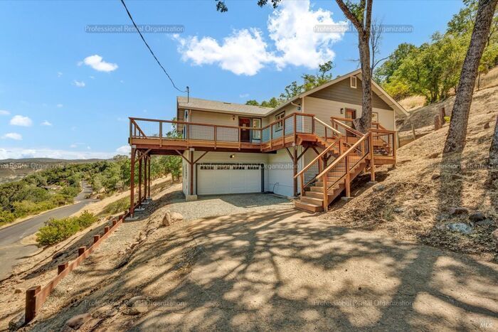 314 Lariat Dr in Pope Valley, CA - Building Photo
