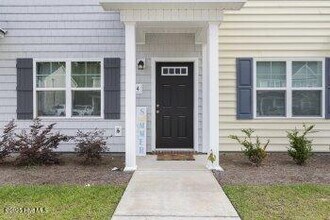 104 Jaydn Dr E in Jacksonville, NC - Building Photo - Building Photo