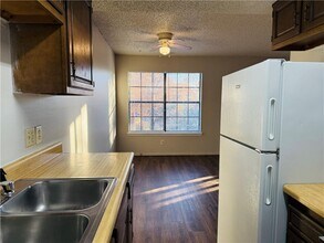 1701 S West End St in Springdale, AR - Foto de edificio - Building Photo