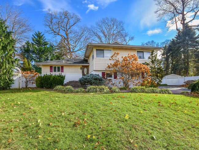 property at 10 Scott Pl