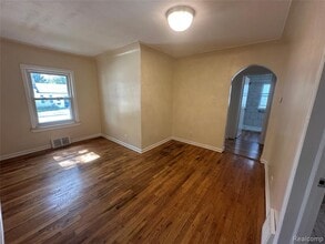 4508 Monroe St in Dearborn Heights, MI - Building Photo - Building Photo