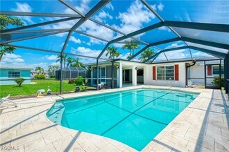 5330 Nautilus Dr in Cape Coral, FL - Building Photo - Building Photo