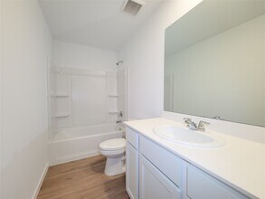 3038 Pensacola Dr in Katy, TX - Building Photo - Building Photo