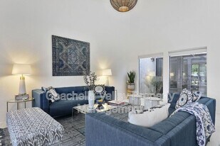 158 Wimbledon Ct in Palm Desert, CA - Building Photo