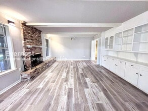 2101 Lamar Dr in Richmond, TX - Building Photo - Building Photo