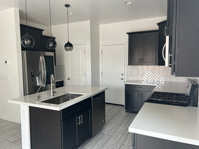 6035 W Camino San Xavier in Glendale, AZ - Building Photo - Building Photo