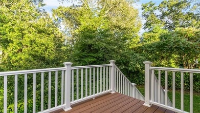 8 Seabreeze Terrace in Warwick, RI - Building Photo - Building Photo