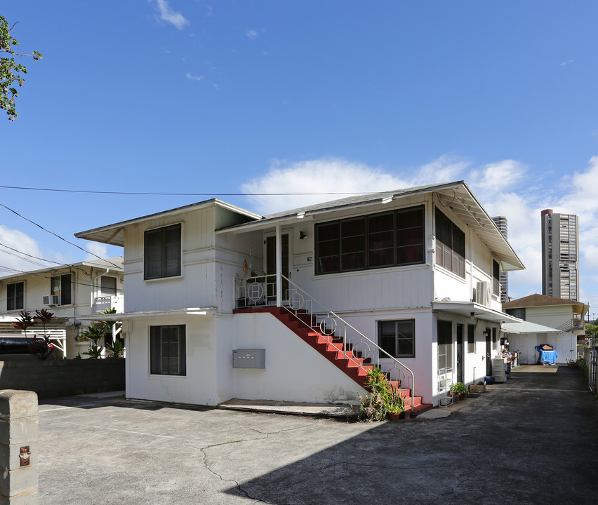 621 Coolidge St in Honolulu, HI - Building Photo