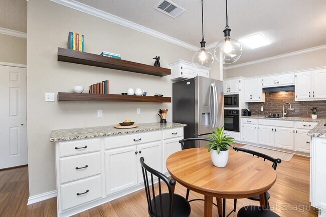 property at 1801 Country Walk Ln