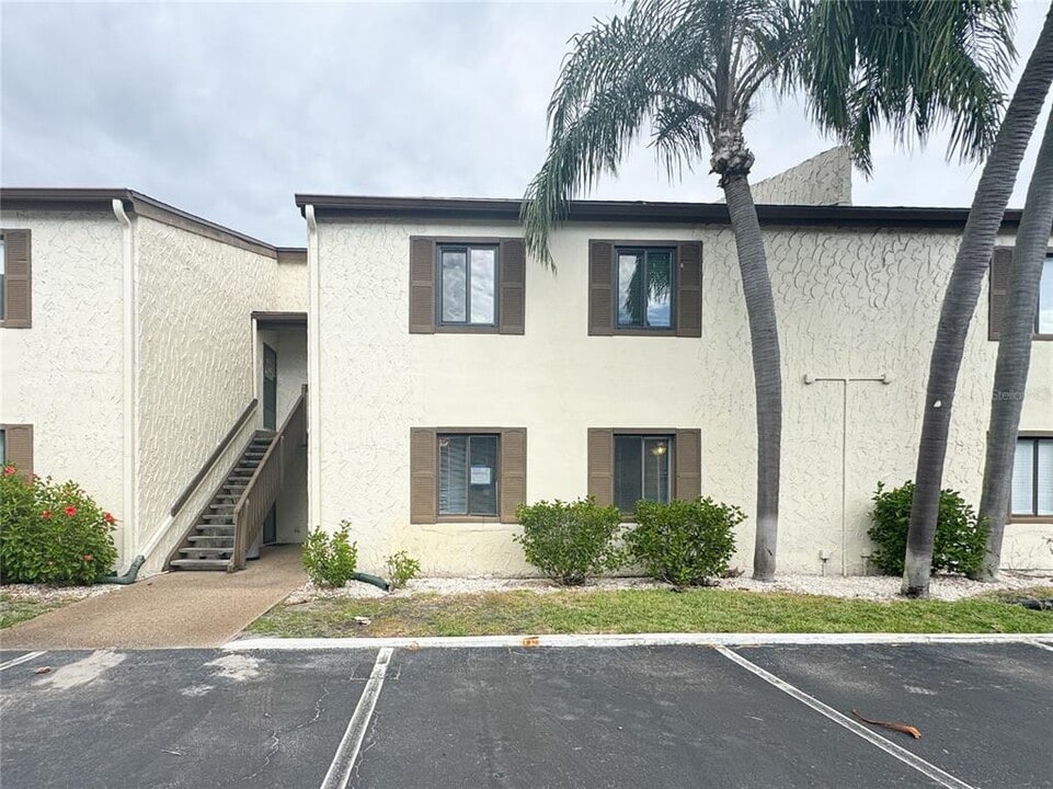 723 115th Ave N in St. Petersburg, FL - Building Photo
