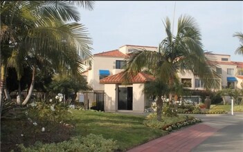16411 Lazare Ln in Huntington Beach, CA - Building Photo - Building Photo