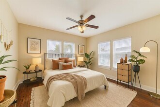 1413 Elliott St in Houston, TX - Foto de edificio - Building Photo