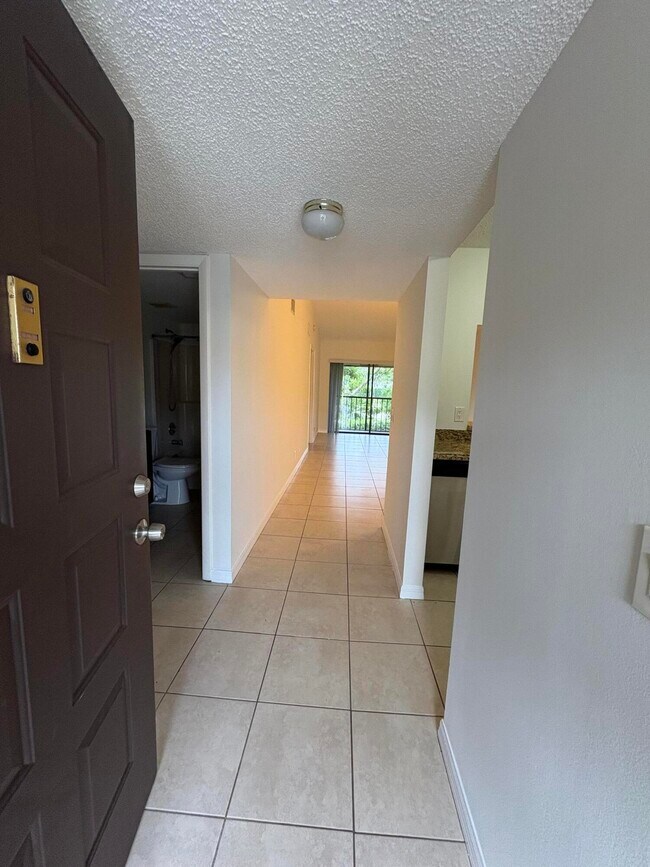6552 Arleigh Ct in Boca Raton, FL - Building Photo - Building Photo