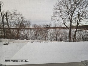 1 Beech Dr in Ronkonkoma, NY - Building Photo - Building Photo