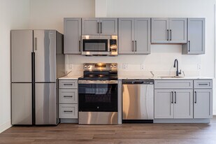 Station House Apartments in Newmarket, NH - Building Photo