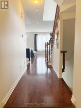 215 Via San Marino St in Ottawa, ON - Building Photo - Building Photo