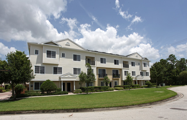 Arlington Park in Tampa, FL - Building Photo - Building Photo