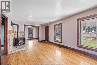 3035 McCormick Rd in Essex, ON - Building Photo - Building Photo