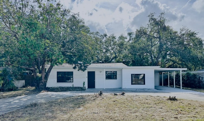 2928 W Elrod Ave in Tampa, FL - Building Photo - Building Photo