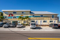 Beach House Resort in Bradenton Beach, FL - Building Photo - Building Photo