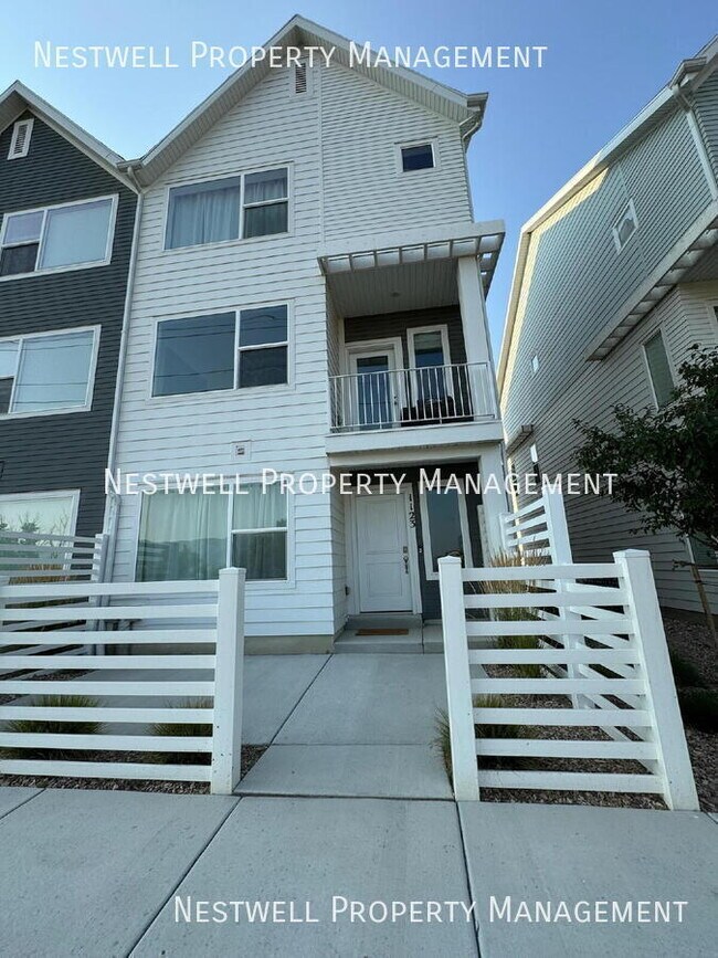 1123 E Hatch Row in Saratoga Springs, UT - Building Photo - Building Photo