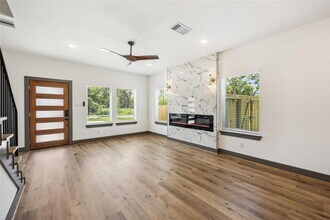 5620 Shreveport Blvd in Houston, TX - Building Photo - Building Photo