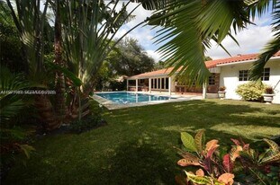 510 Bird Rd in Coral Gables, FL - Building Photo