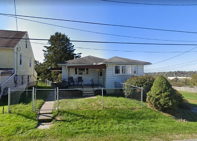 422 Buckeye St in Greensburg, PA - Building Photo - Building Photo