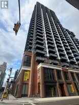 75 James St S in Hamilton, ON - Building Photo