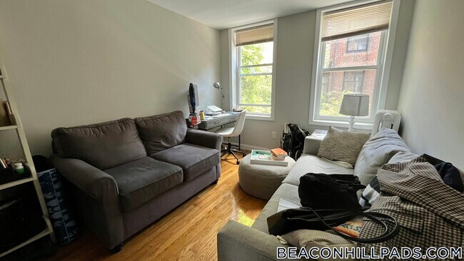 70 Joy St