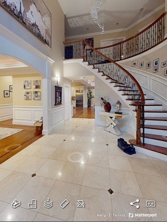 40 Druid Hill Rd, Unit 1 in Newton, MA - Building Photo