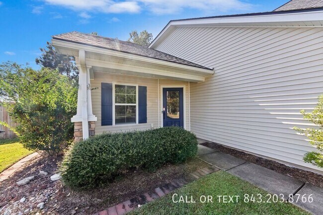341 Drayton Pl Dr in Moncks Corner, SC - Building Photo - Building Photo
