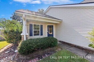 341 Drayton Pl Dr in Moncks Corner, SC - Building Photo - Building Photo