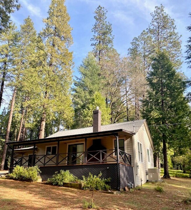 10891 Berggren Ln-Unit -10895 Berggren Ln in Nevada City, CA - Building Photo