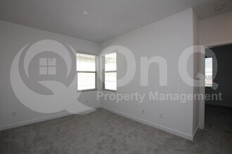 9314 E Sequence Ave in Mesa, AZ - Building Photo - Building Photo