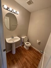 4844 NE Milligan Ln in Ankeny, IA - Foto de edificio - Building Photo