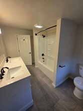 805 SW 4th St in Grants Pass, OR - Building Photo - Building Photo