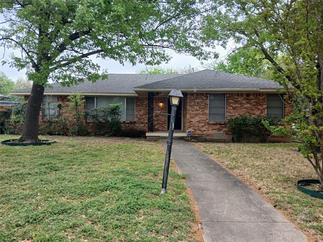 property at 4918 Rockport Dr