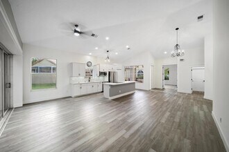 576 SW St Kitts Cove, Unit 1404 in Port St. Lucie, FL - Building Photo - Building Photo