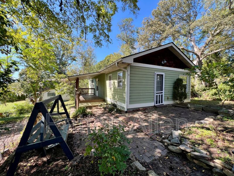 5 Shady Cove Ln in Asheville, NC - Building Photo