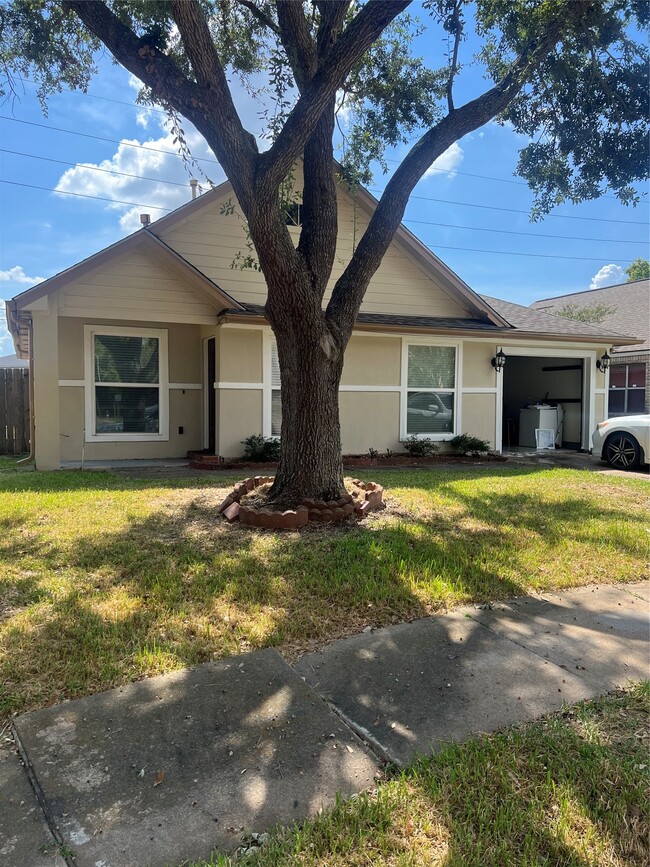 property at 15303 Riverside Grove Dr