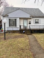 5813 Edwards Ave in Flint, MI - Building Photo