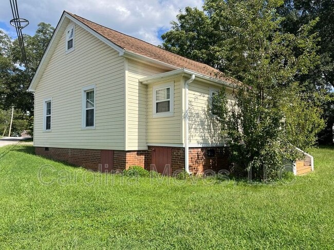 101 S 7th St in Easley, SC - Building Photo - Building Photo