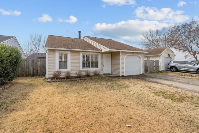 3817 Clearwood Ct in Virginia Beach, VA - Building Photo - Building Photo