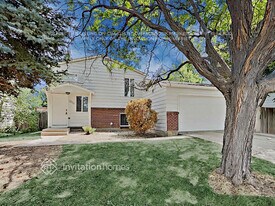 17032 E Wagontrail Pkwy in Aurora, CO - Building Photo