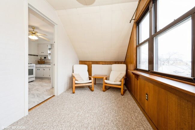 7226 W Clarence Ave in Chicago, IL - Building Photo - Building Photo