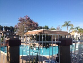 17434 Fairlie Rd in San Diego, CA - Building Photo - Building Photo