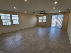 2910 Ventana Ridge Ave in Henderson, NV - Building Photo - Building Photo