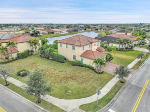 11240 SW Wyndham Way, Unit 162 South Cottonwood Blvd in Port St. Lucie, FL - Building Photo - Building Photo